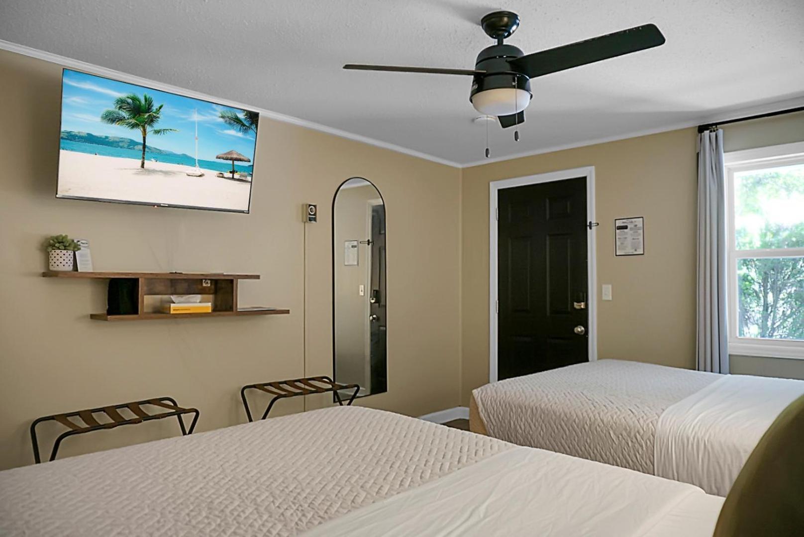 Hickory Falls Inn Chimney Rock Kamer foto
